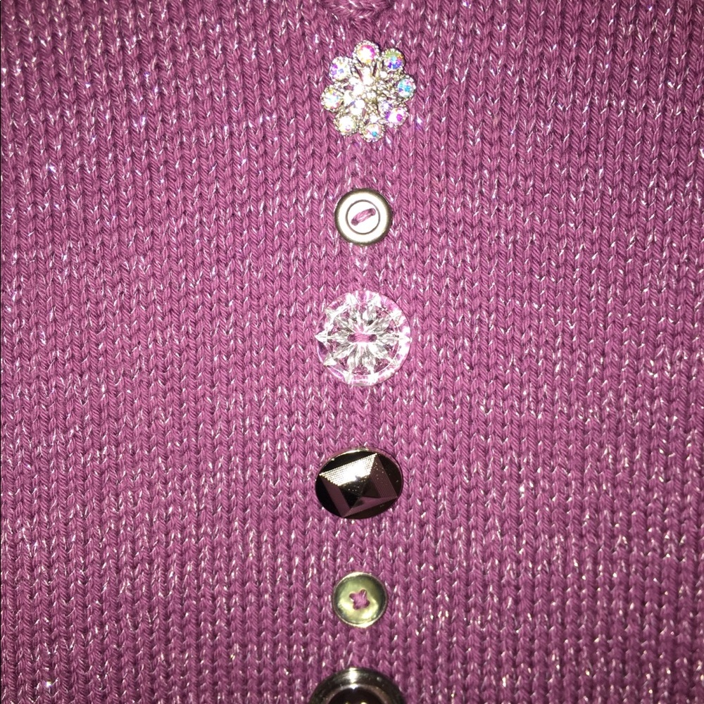 Sweater - Picture 2 of 4